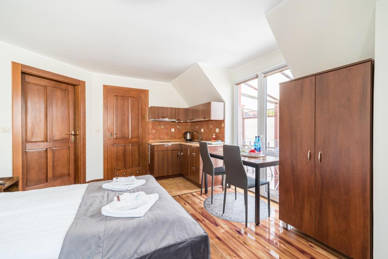 אוסטקה Apartamenty Kalmar By Zilla מראה חיצוני תמונה