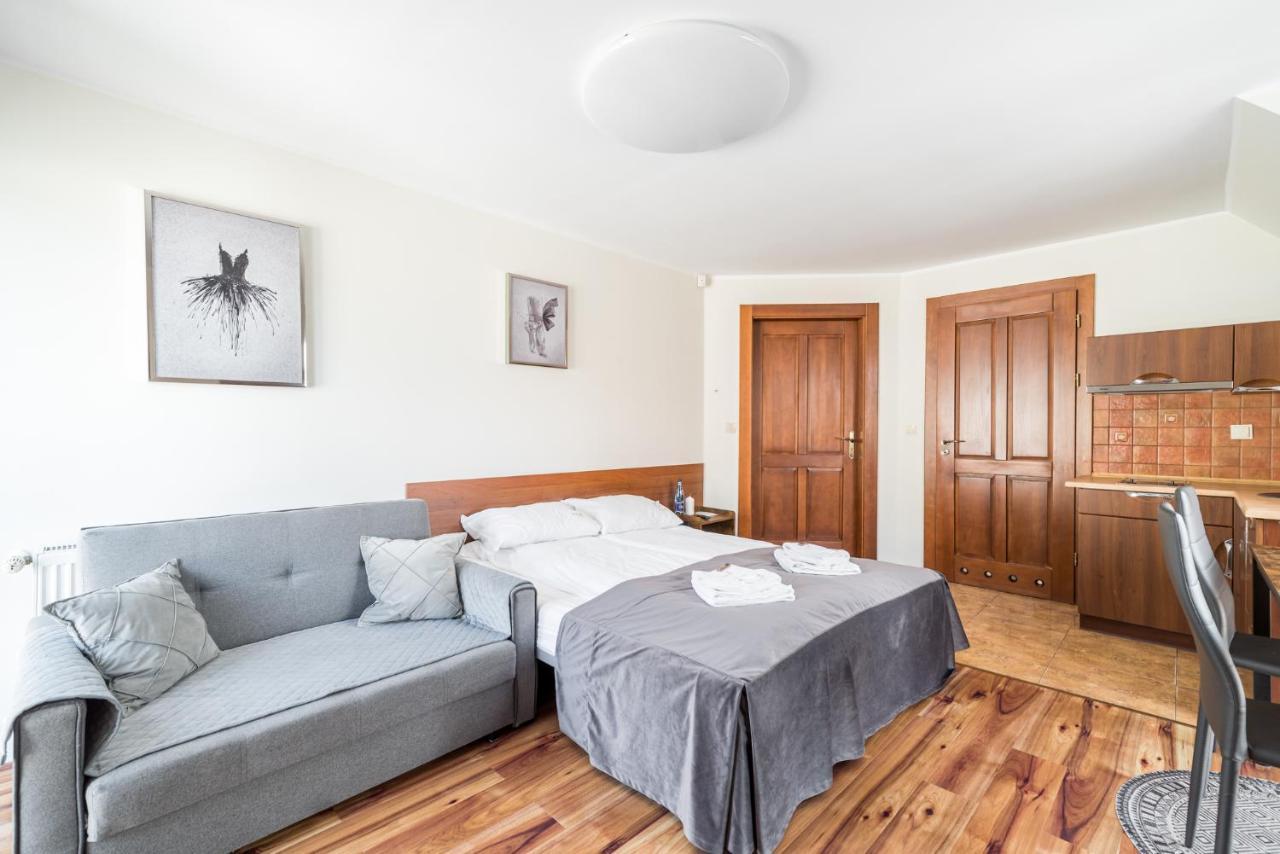 אוסטקה Apartamenty Kalmar By Zilla מראה חיצוני תמונה