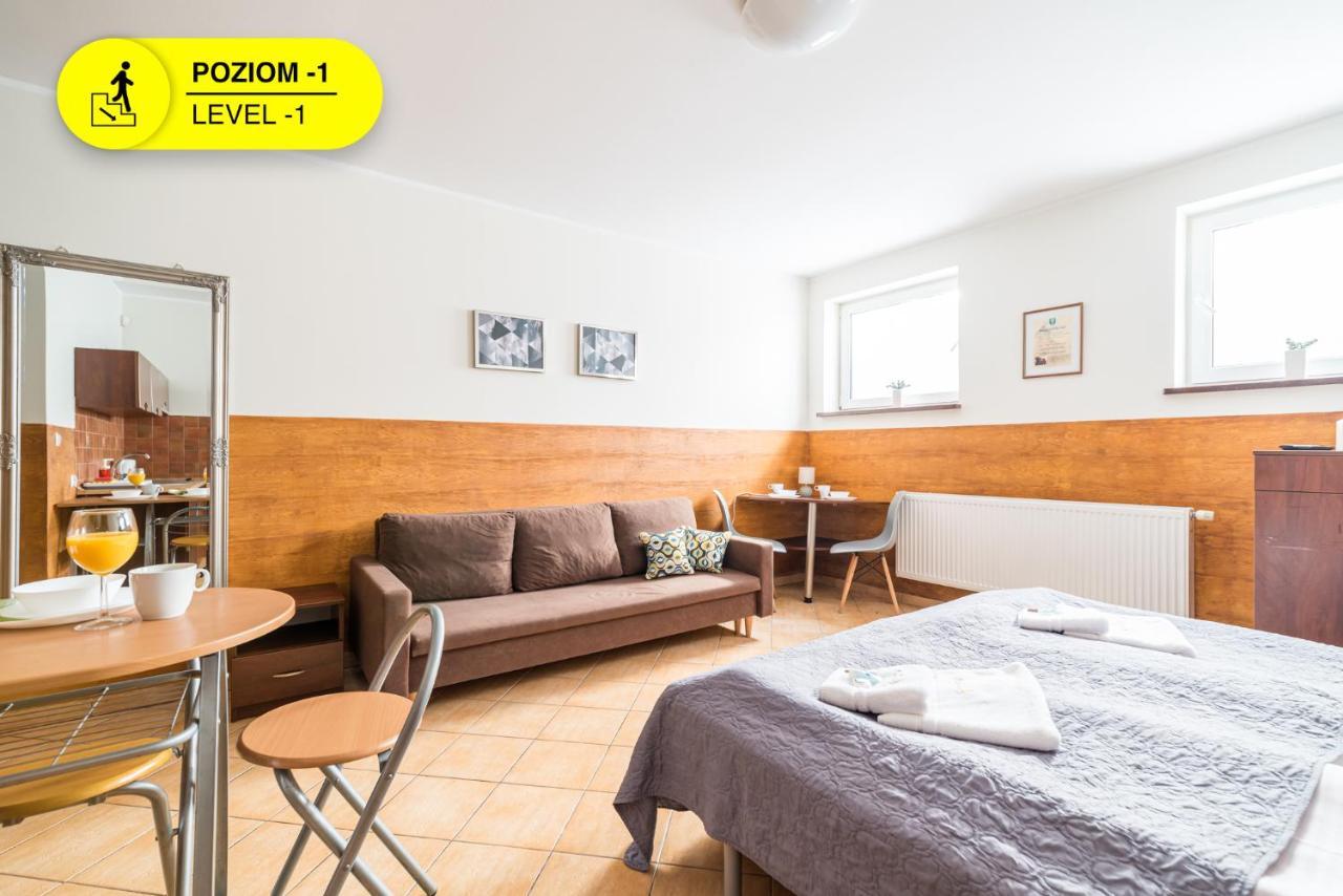 אוסטקה Apartamenty Kalmar By Zilla מראה חיצוני תמונה